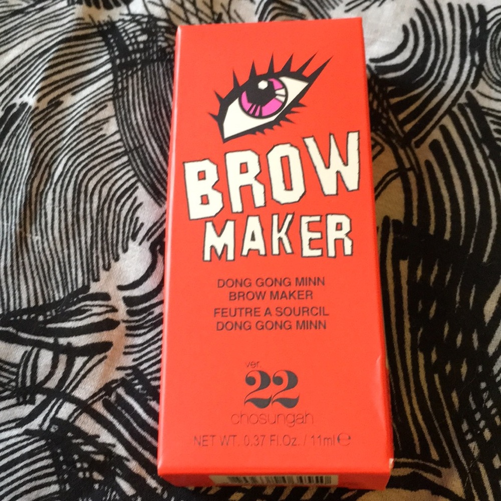 Dong Gong Minn Brow Maker in Medium Blonde.